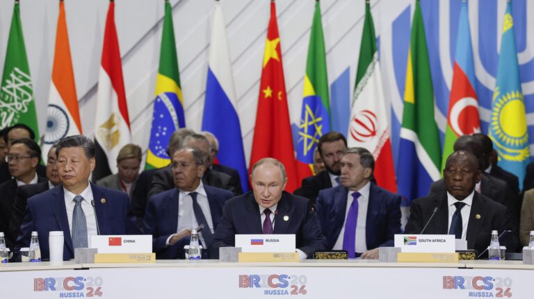 BRICs on the verge of dethroning the US dollar 